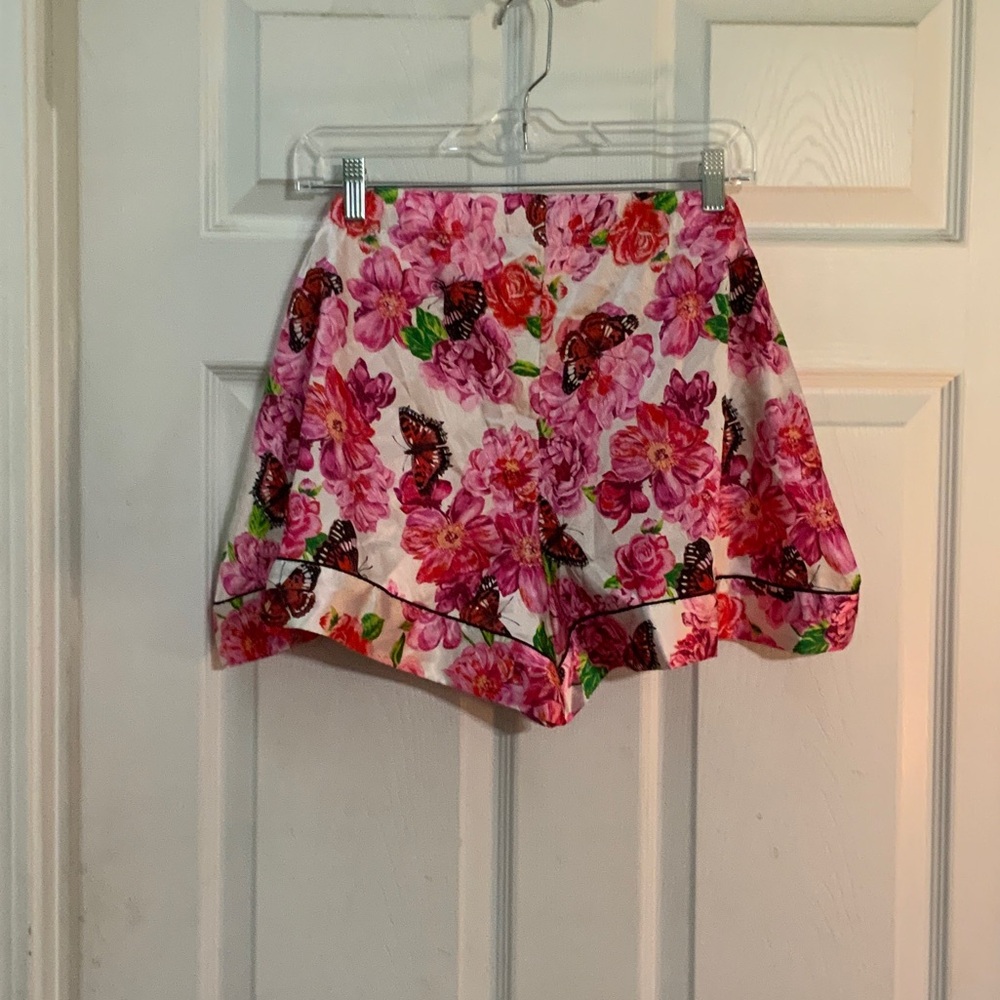 Victoria's Secret Butterfly Floral Shortie Pajamas - Picture 6 of 6